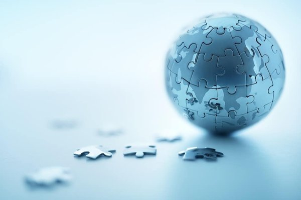 How Can UK Artisans Use International E-commerce Platforms for Global Exposure?